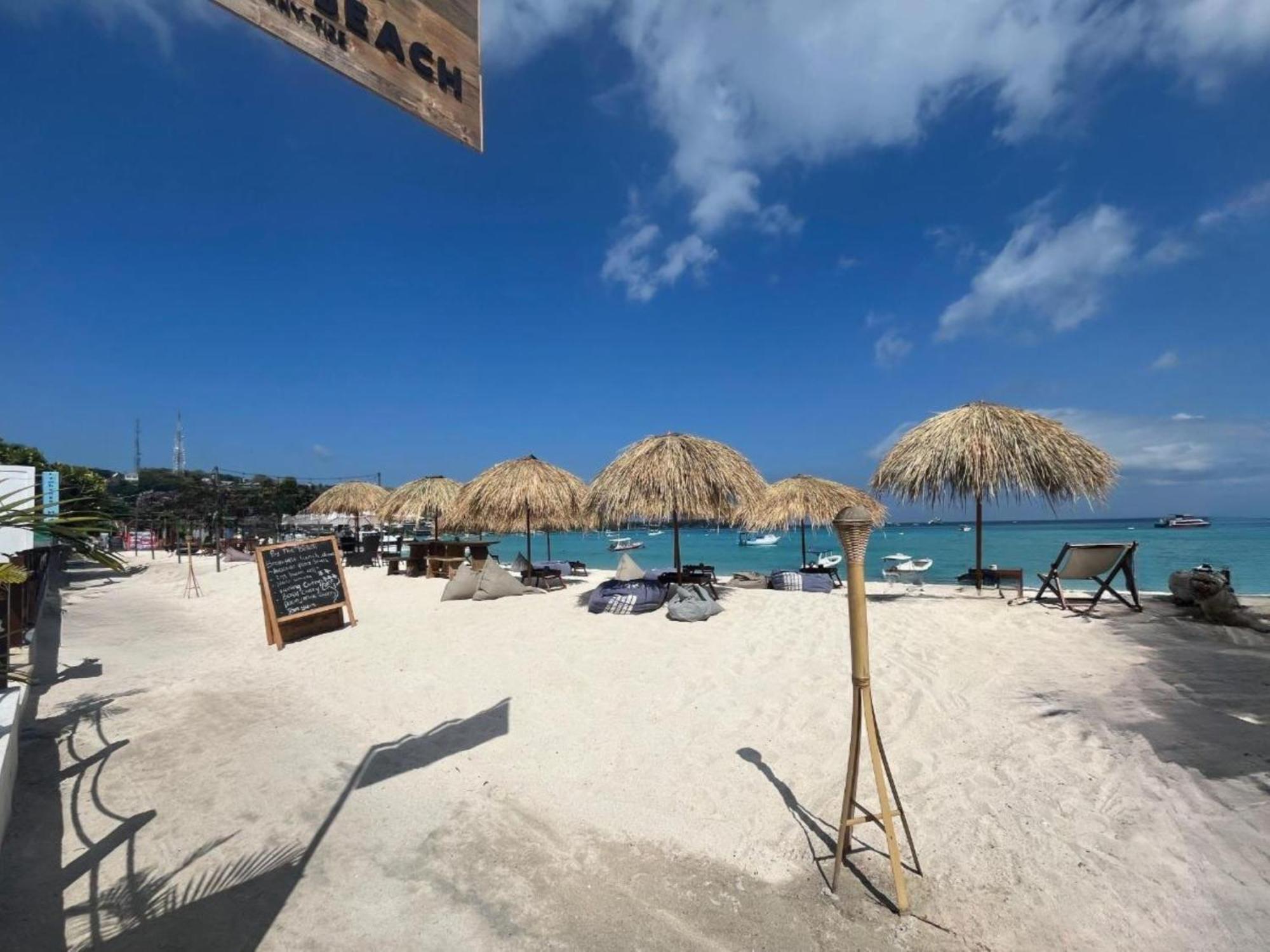 Hotel The Beach Huts Lembongan Exterior foto